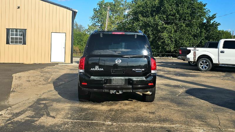 Nissan Armada  2012
