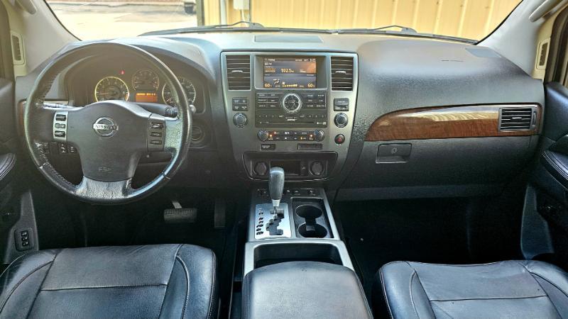 Nissan Armada  2012