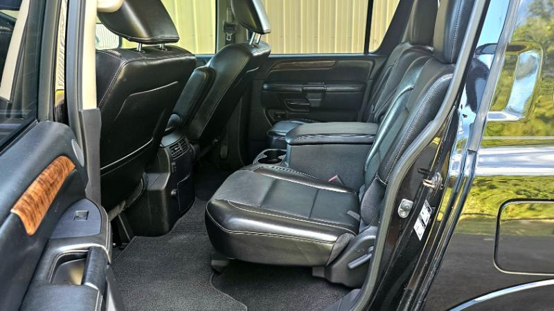 Nissan Armada  2012
