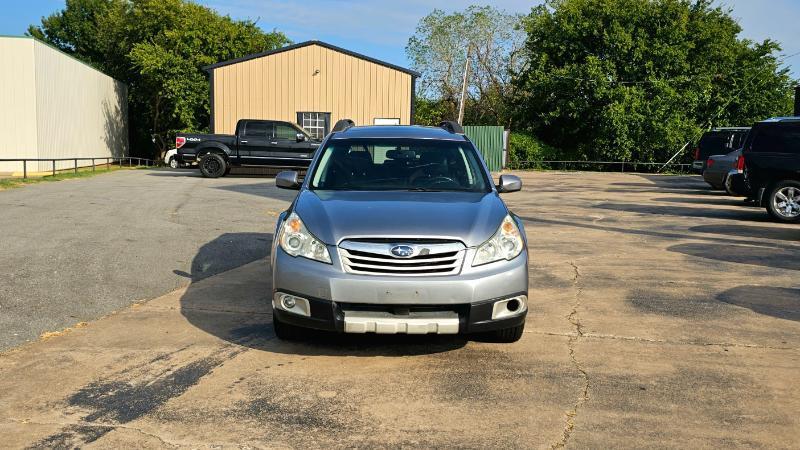 Subaru Outback  2011