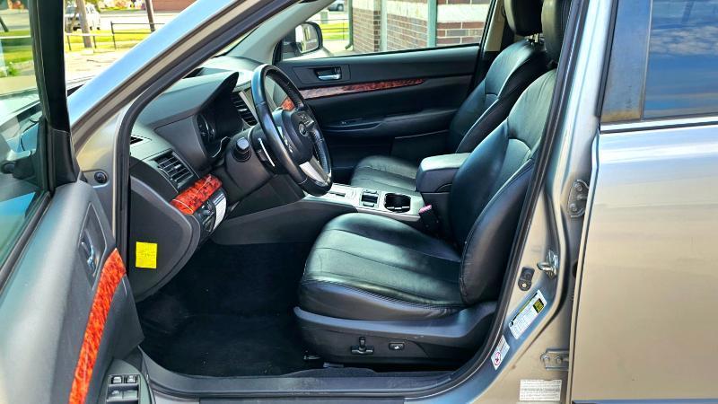 Subaru Outback  2011
