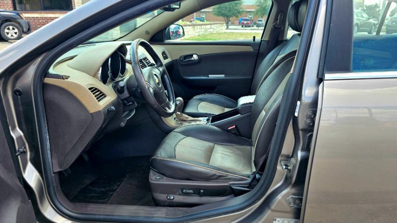 Chevrolet Malibu  2010