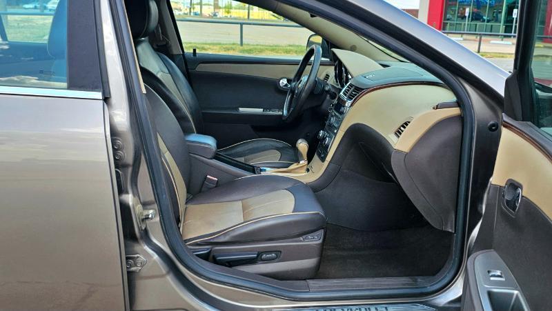 Chevrolet Malibu  2010