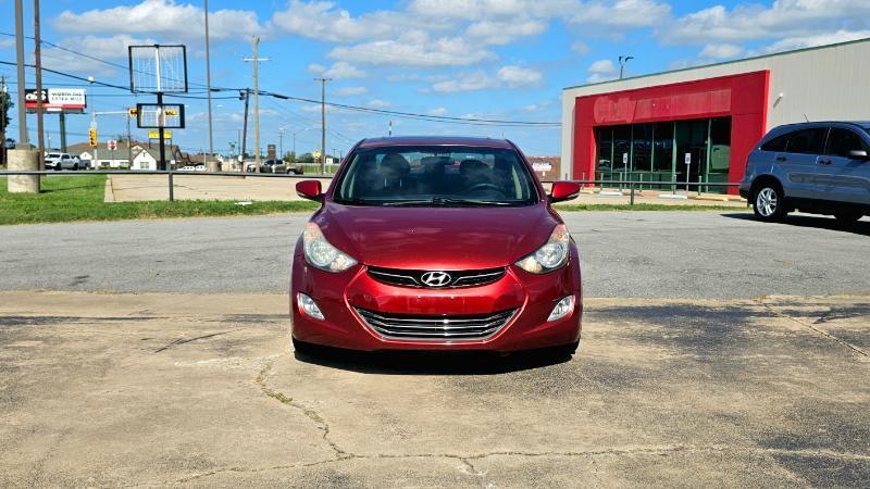 Hyundai Elantra  2013