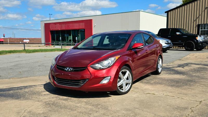 Hyundai Elantra  2013