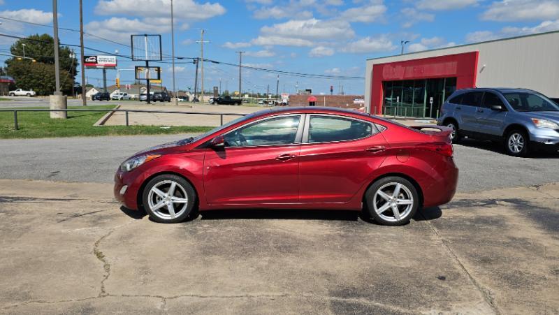 Hyundai Elantra  2013
