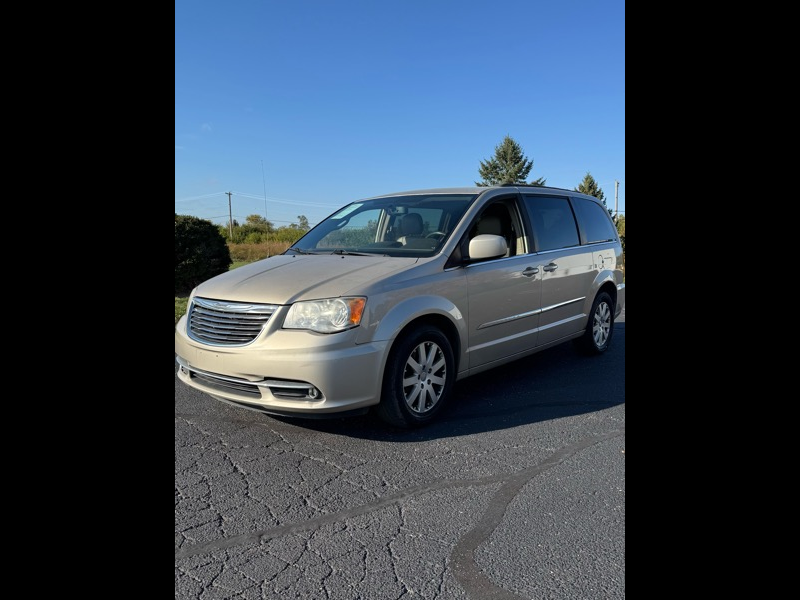 2013 Chrysler Town & Country Touring