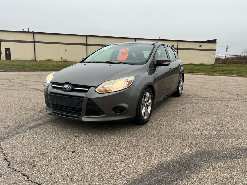 2014 Ford Focus SE's photo