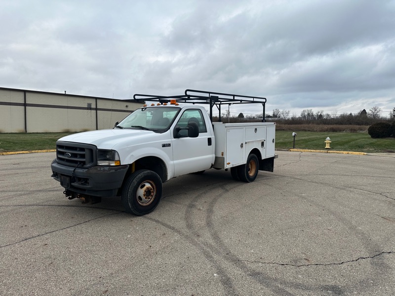 2004 Ford F-350 SD Chassis Cab's photo