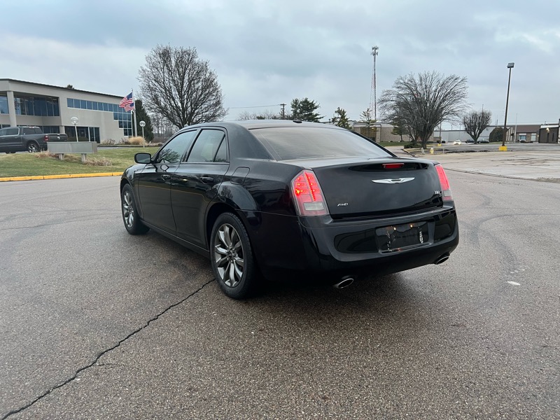 Chrysler 300  2014