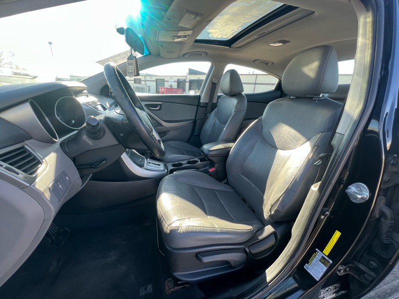 Hyundai Elantra  2011