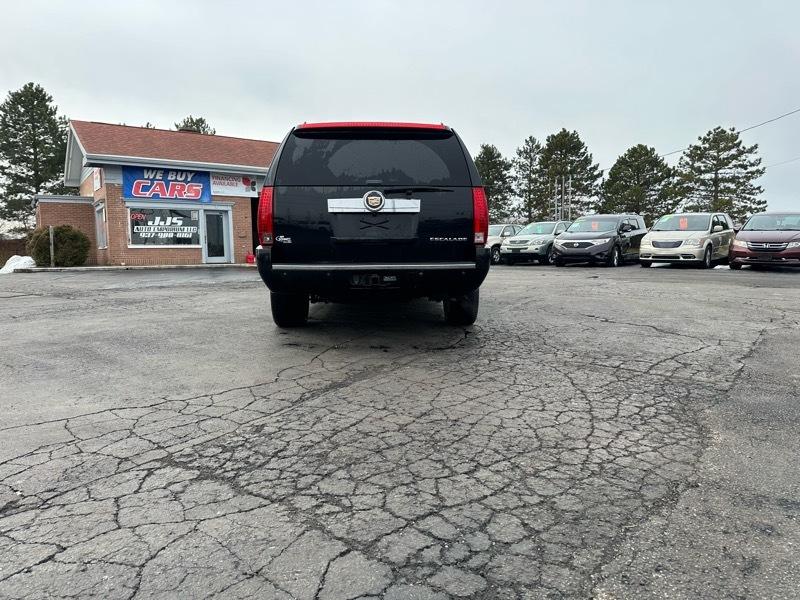 Cadillac Escalade  2012