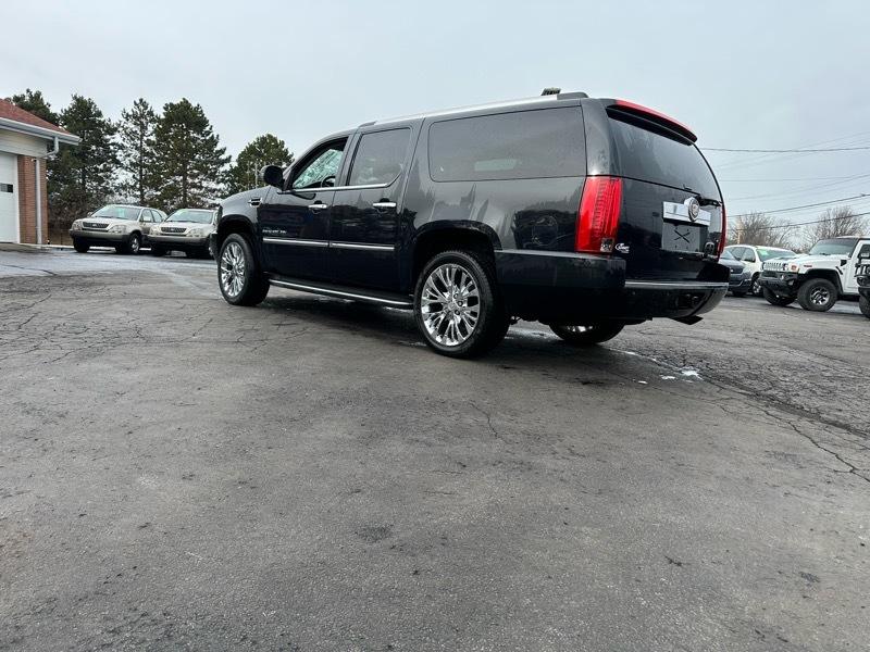 Cadillac Escalade  2012