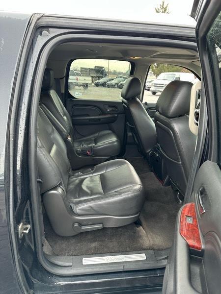 Cadillac Escalade  2012