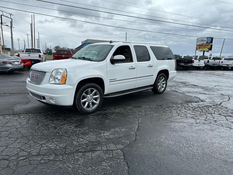 GMC Yukon Denali  2011