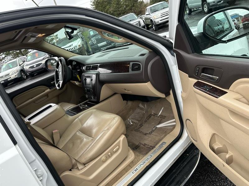 GMC Yukon Denali  2011