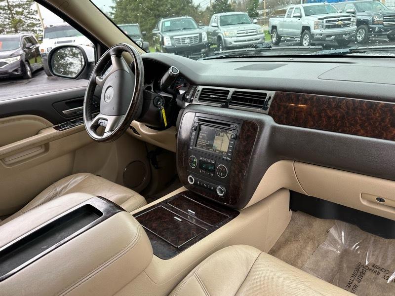 GMC Yukon Denali  2011