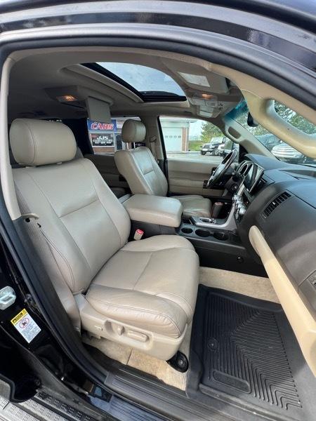 Toyota Sequoia  2011