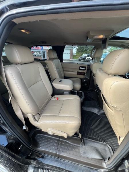 Toyota Sequoia  2011