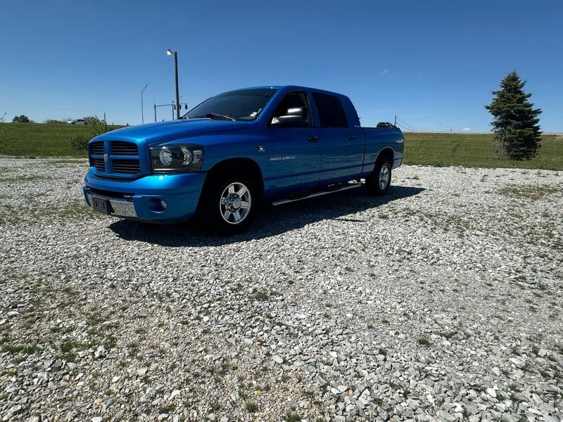 2006 Dodge Ram 2500 SLT Mega Cab's photo