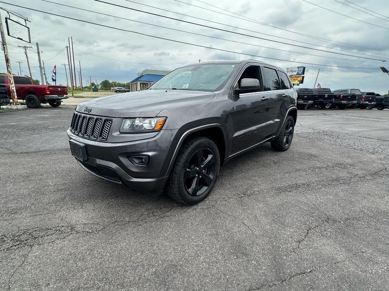 2015 Jeep Grand Cherokee Laredo 4WD's photo