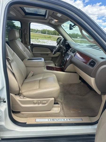 Chevrolet Avalanche  2013