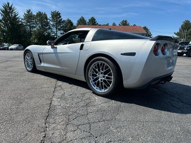 Chevrolet Corvette  2005