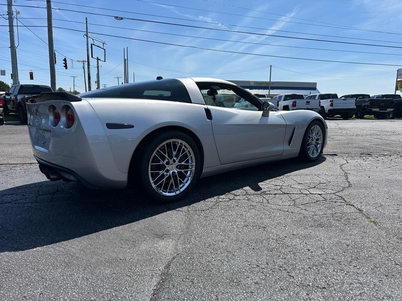 Chevrolet Corvette  2005