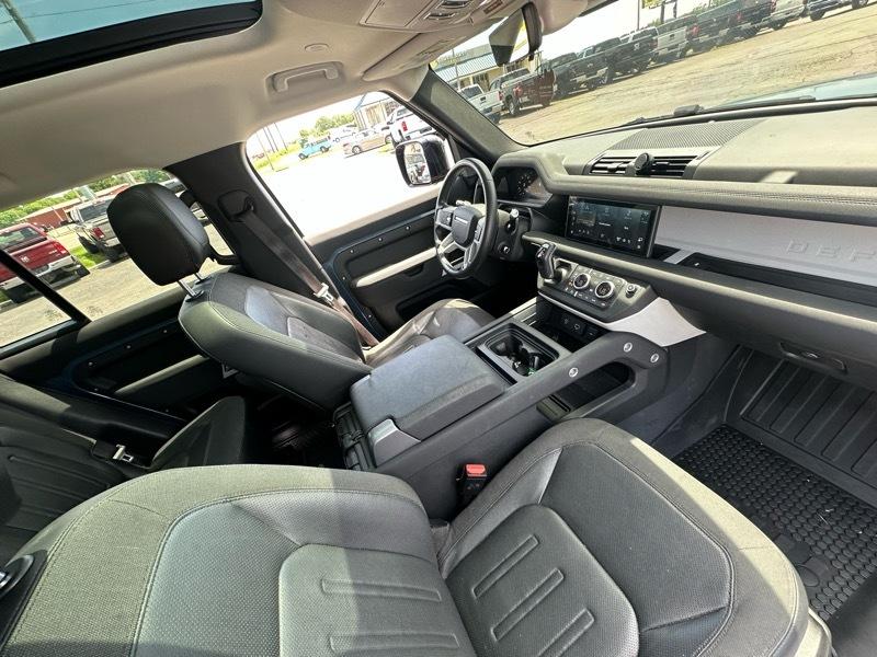 Land Rover Defender  2020