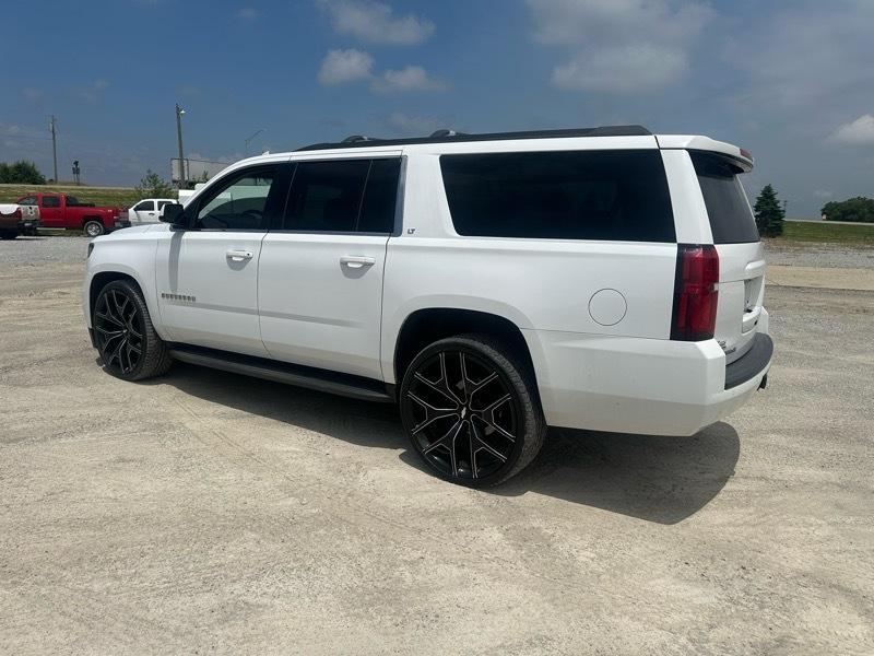 Chevrolet Suburban  2016