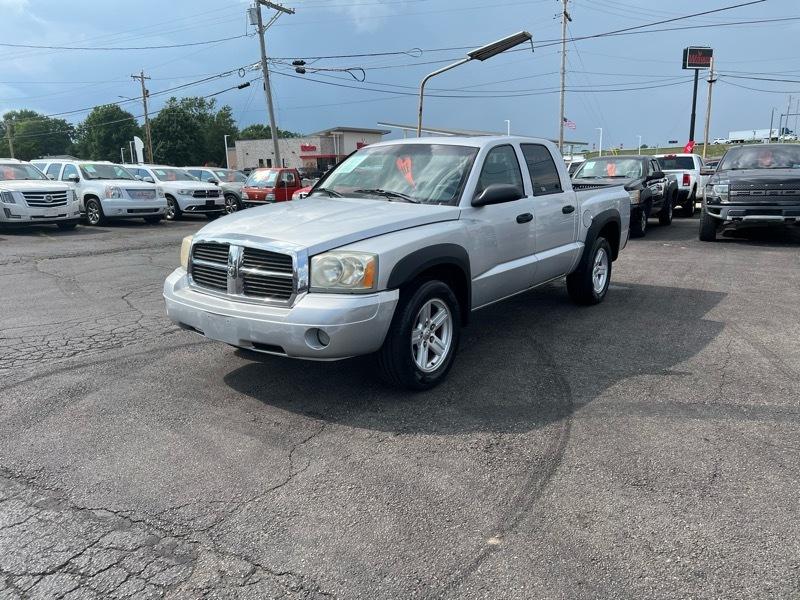 2007 Dodge Dakota QUAD SLT