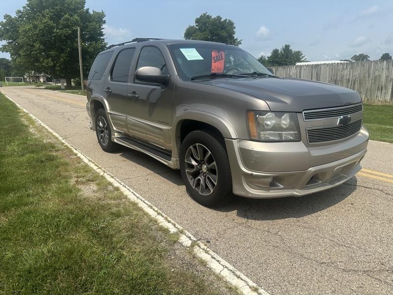 Chevrolet Tahoe  2011