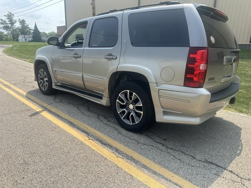 Chevrolet Tahoe  2011