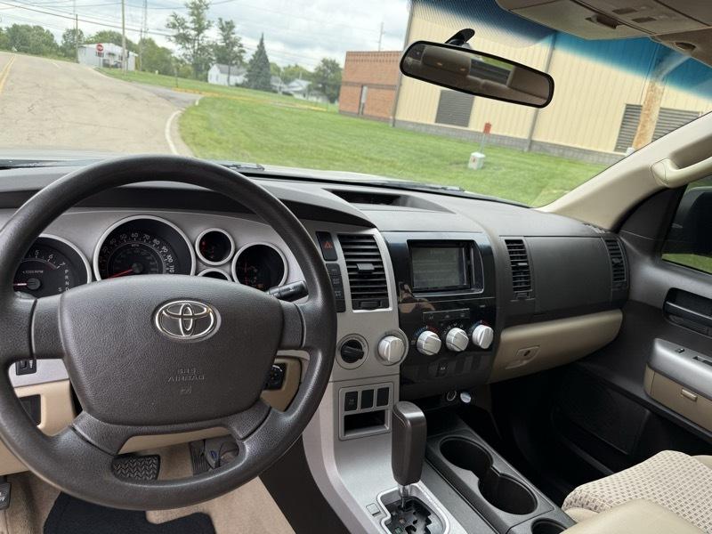 Toyota Tundra  2008
