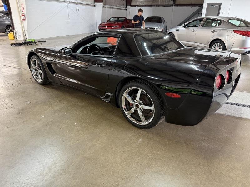 Chevrolet Corvette  2003