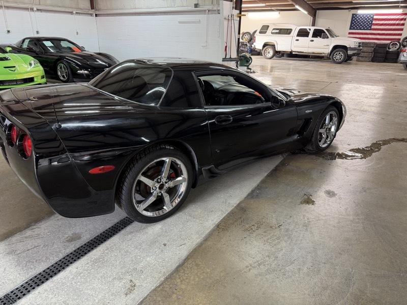 Chevrolet Corvette  2003