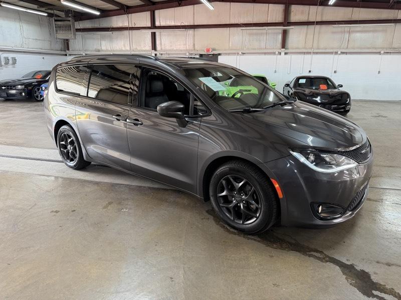 Chrysler Pacifica  2018