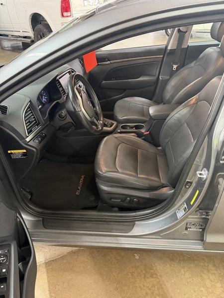 Hyundai Elantra  2017
