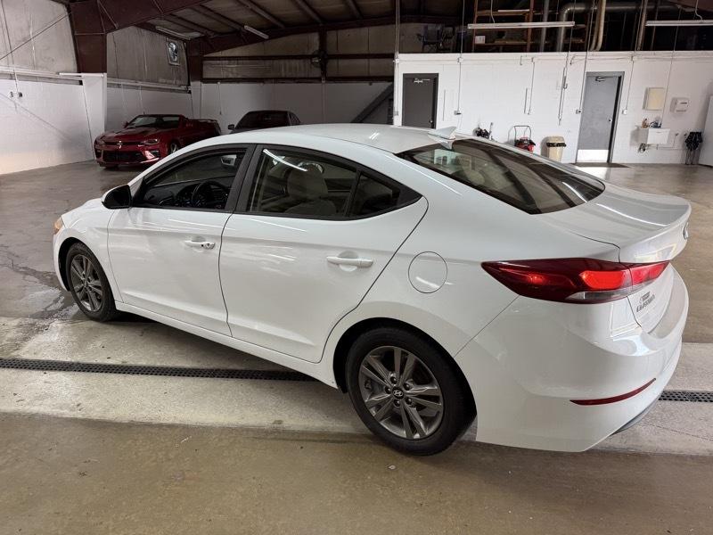 Hyundai Elantra  2017