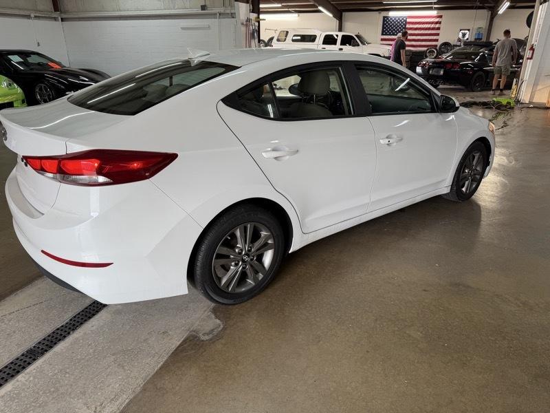 Hyundai Elantra  2017