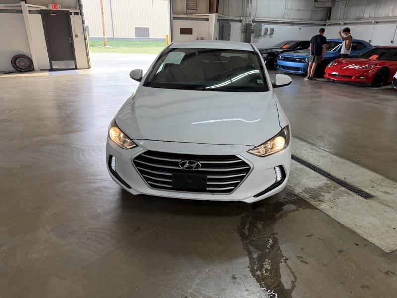 Hyundai Elantra  2017