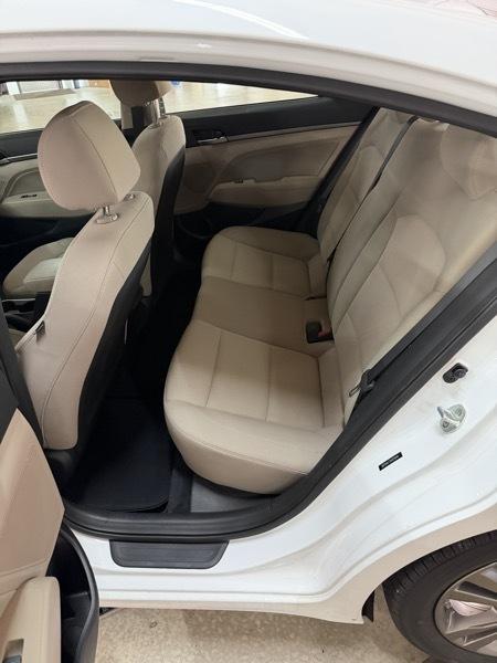 Hyundai Elantra  2017