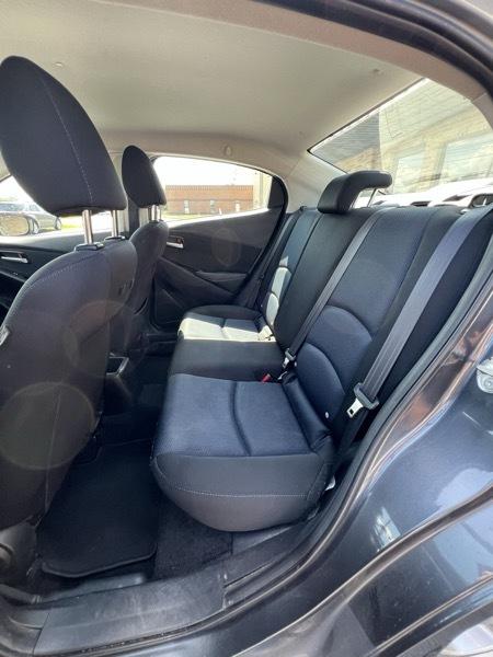 Toyota Yaris iA  2017
