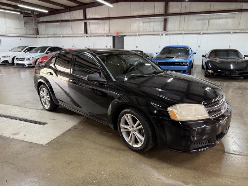 Dodge Avenger  2012
