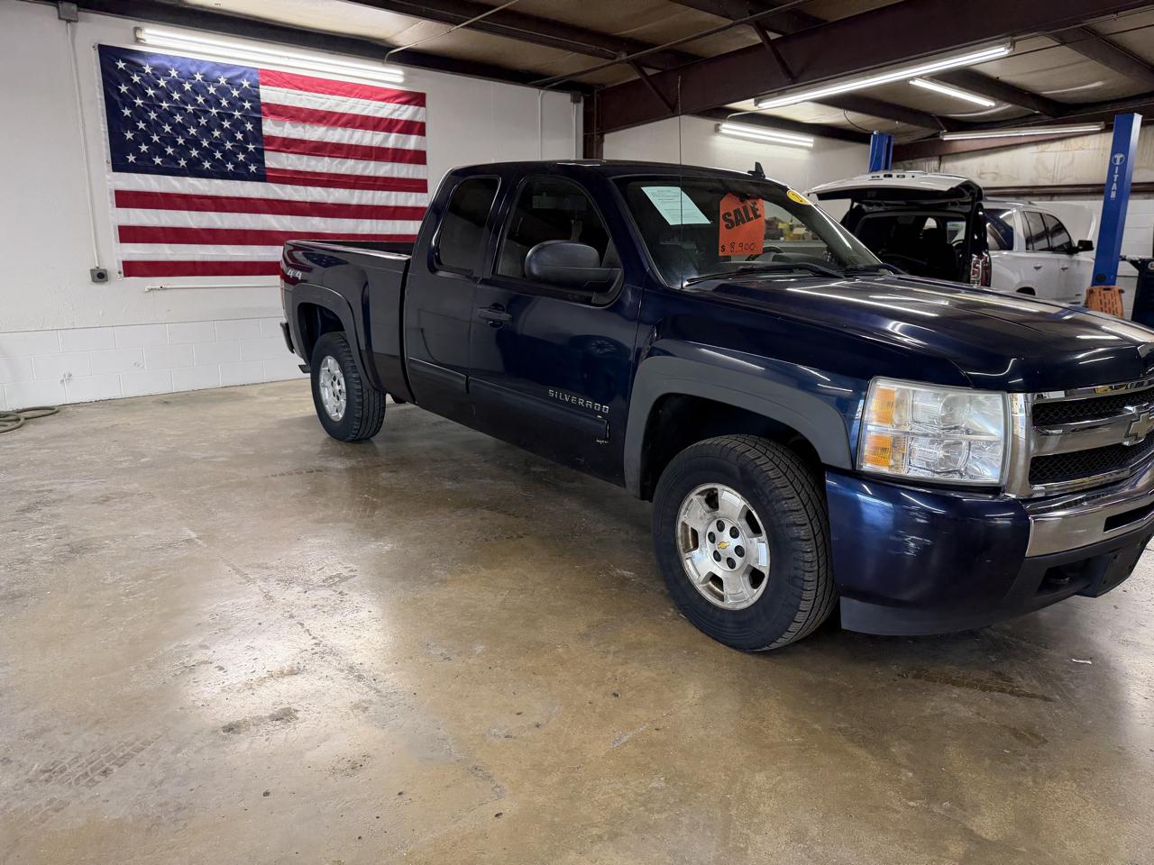 Chevrolet Silverado 1500 4WD Ext Cab 143.5" LT 2010