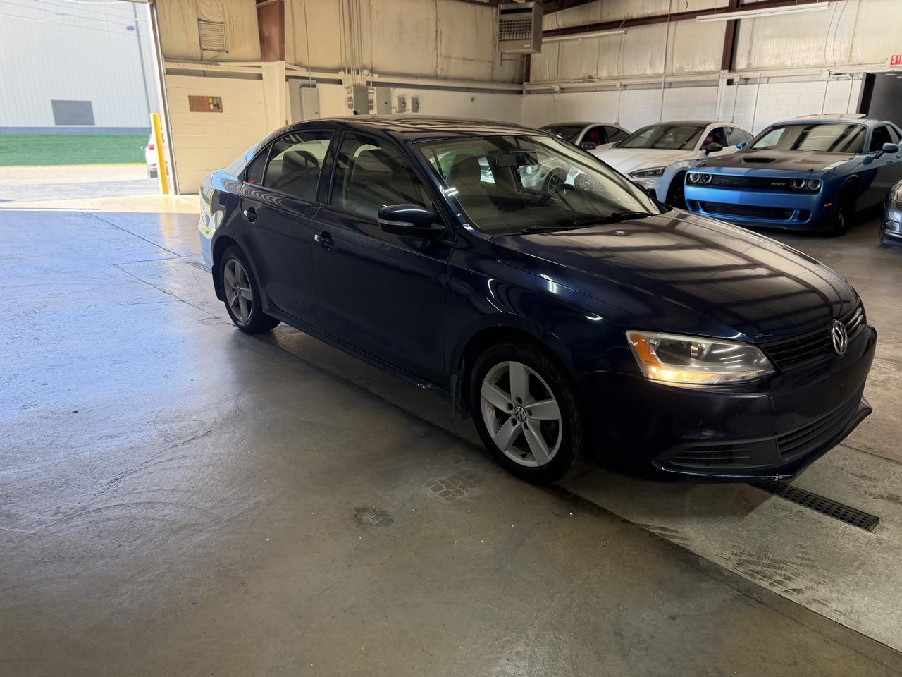 Volkswagen Jetta 4dr DSG TDI 2012