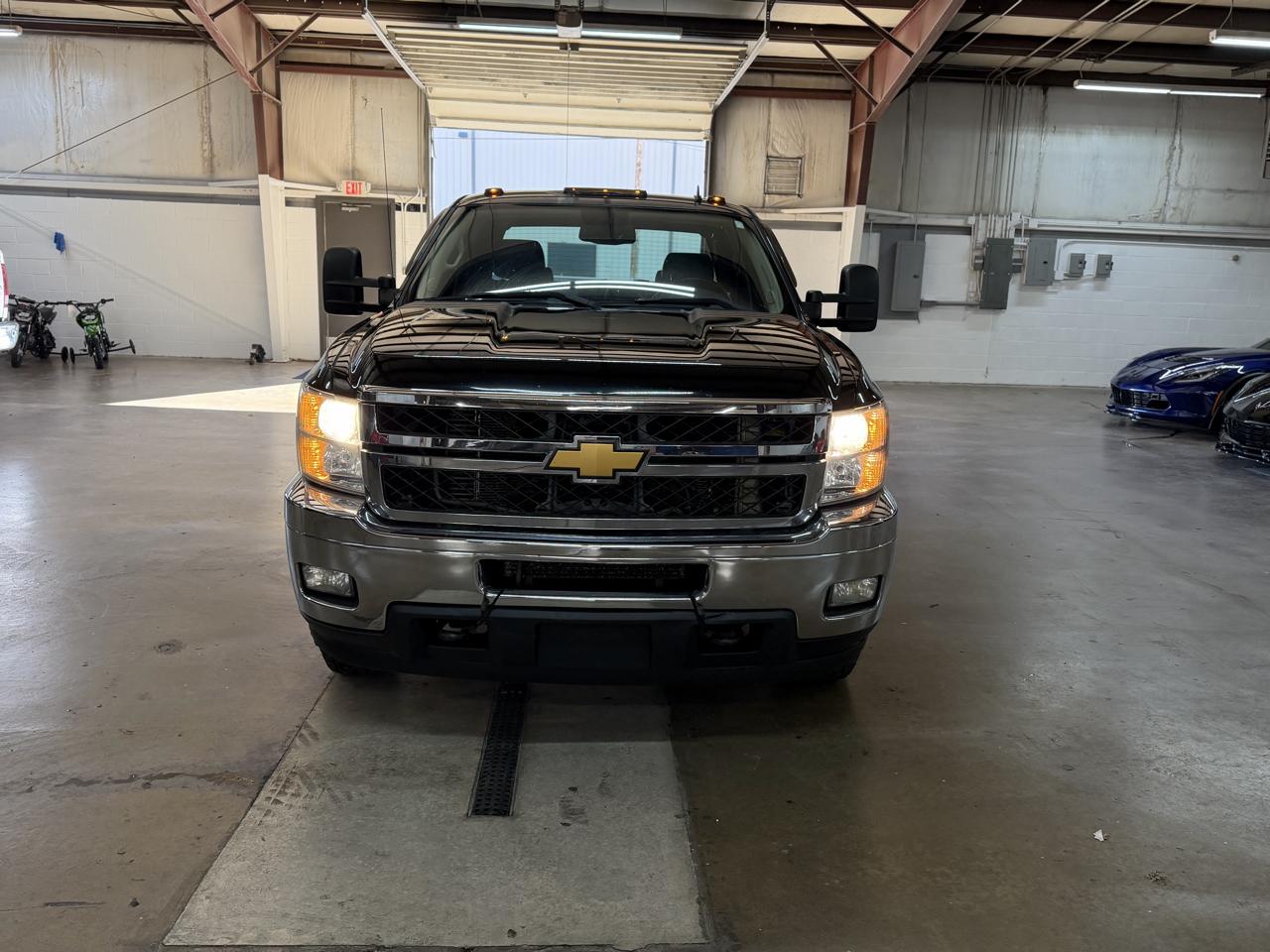 Chevrolet Silverado 3500HD 4WD Crew Cab 167.7" LTZ 2012