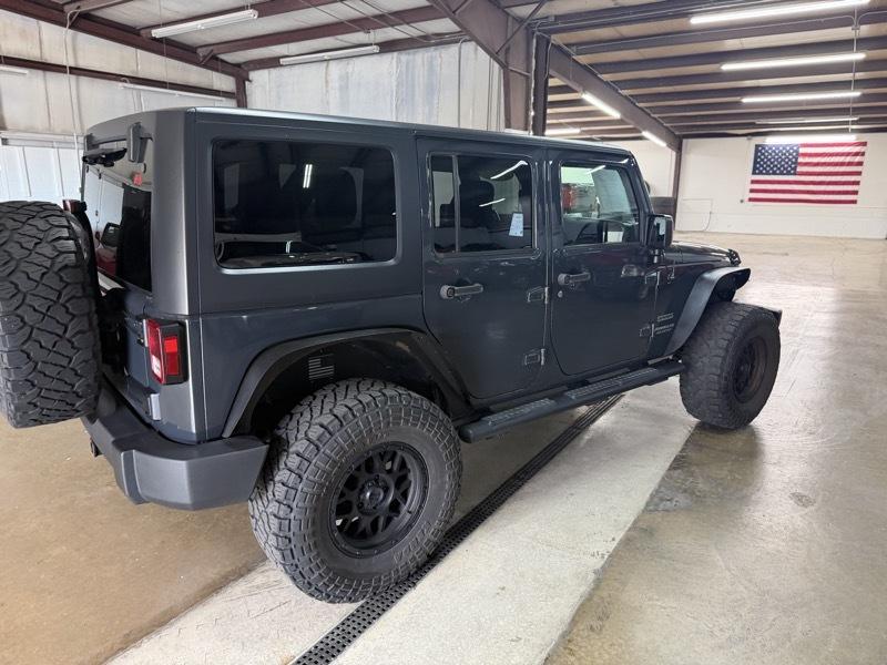 Jeep Wrangler  2017