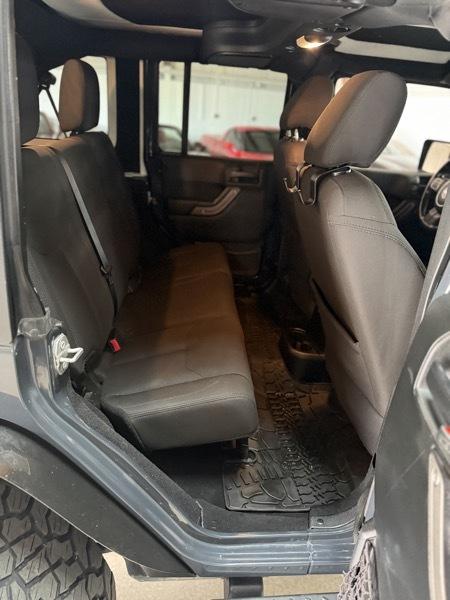 Jeep Wrangler  2017
