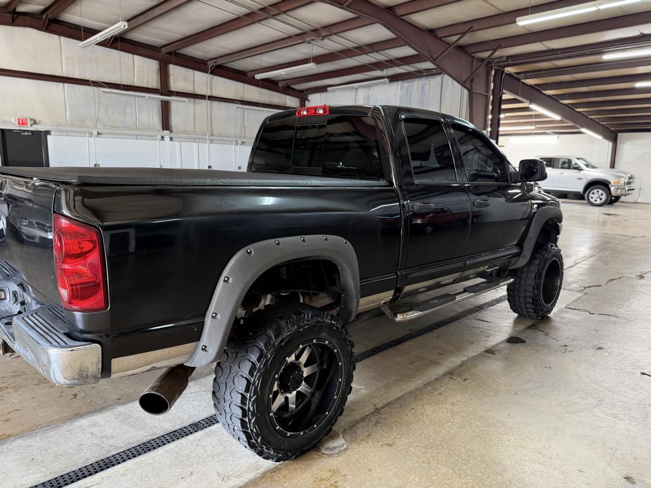 Dodge Ram 2500 4WD Quad Cab 140.5" SLT 2007